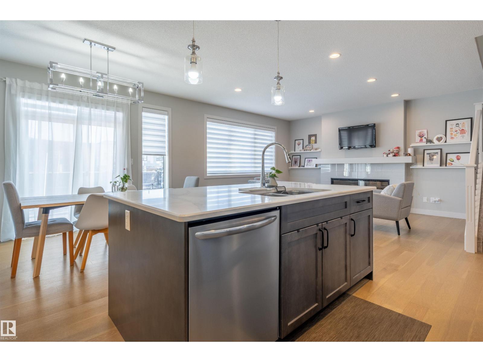 6621 Knox Pl Sw, Edmonton, Alberta  T6W 4R1 - Photo 6 - E4467414