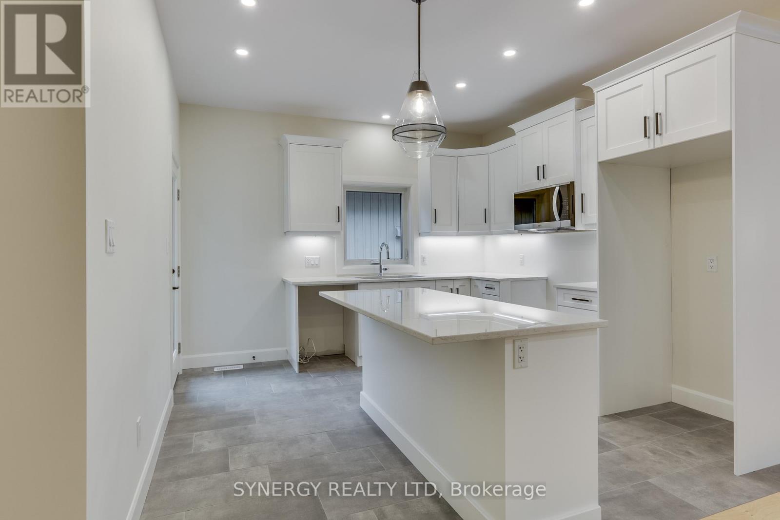 5 Haddon Lane, Strathroy-Caradoc, Ontario  N7G 0B9 - Photo 9 - X12601920