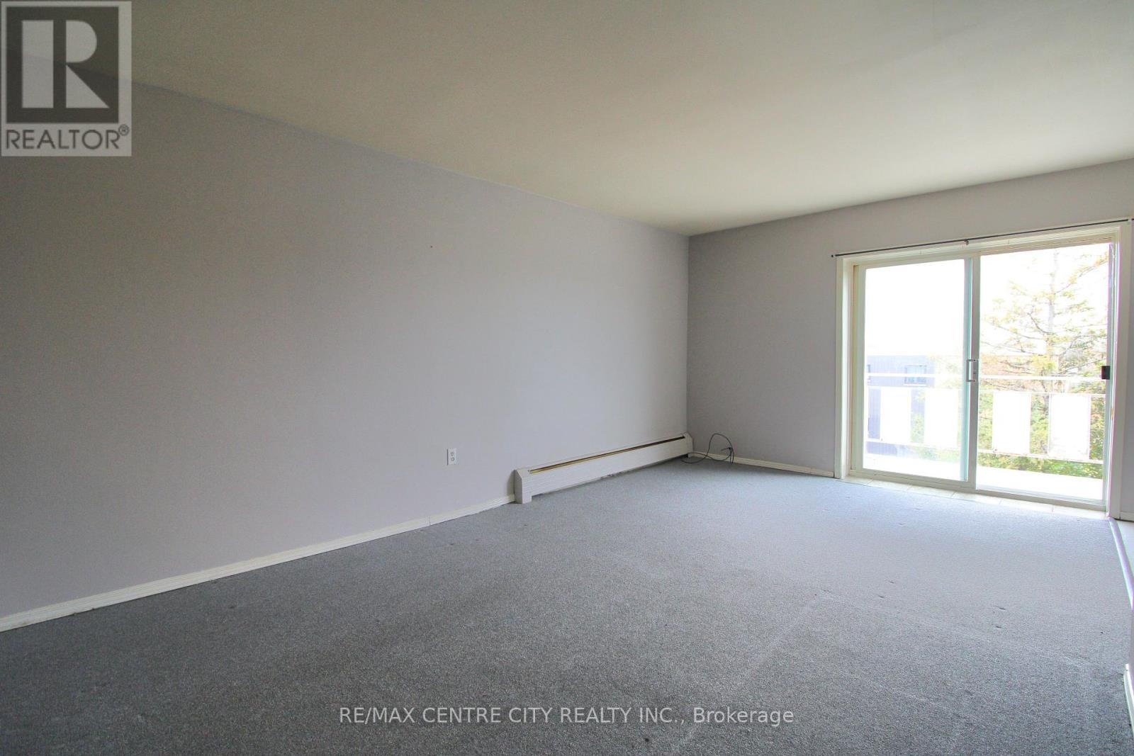 18 - 18 Holland Street, St. Thomas, Ontario  N5R 4S2 - Photo 7 - X12601930