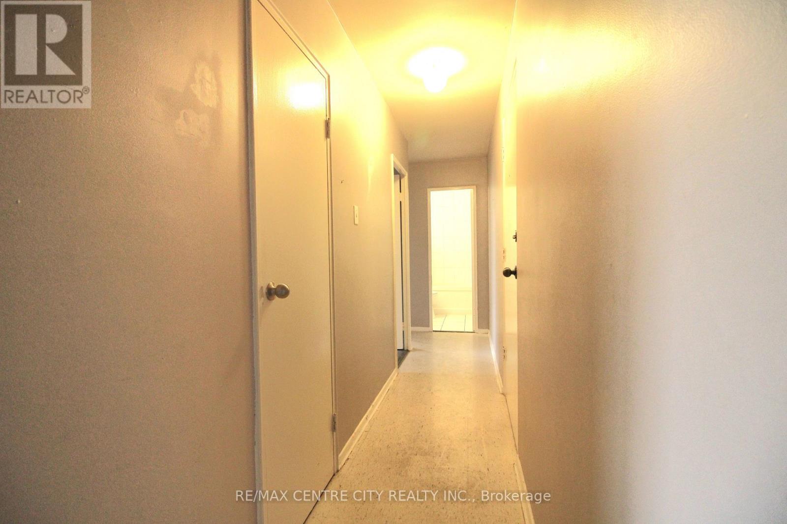 18 - 18 Holland Street, St. Thomas, Ontario  N5R 4S2 - Photo 9 - X12601930