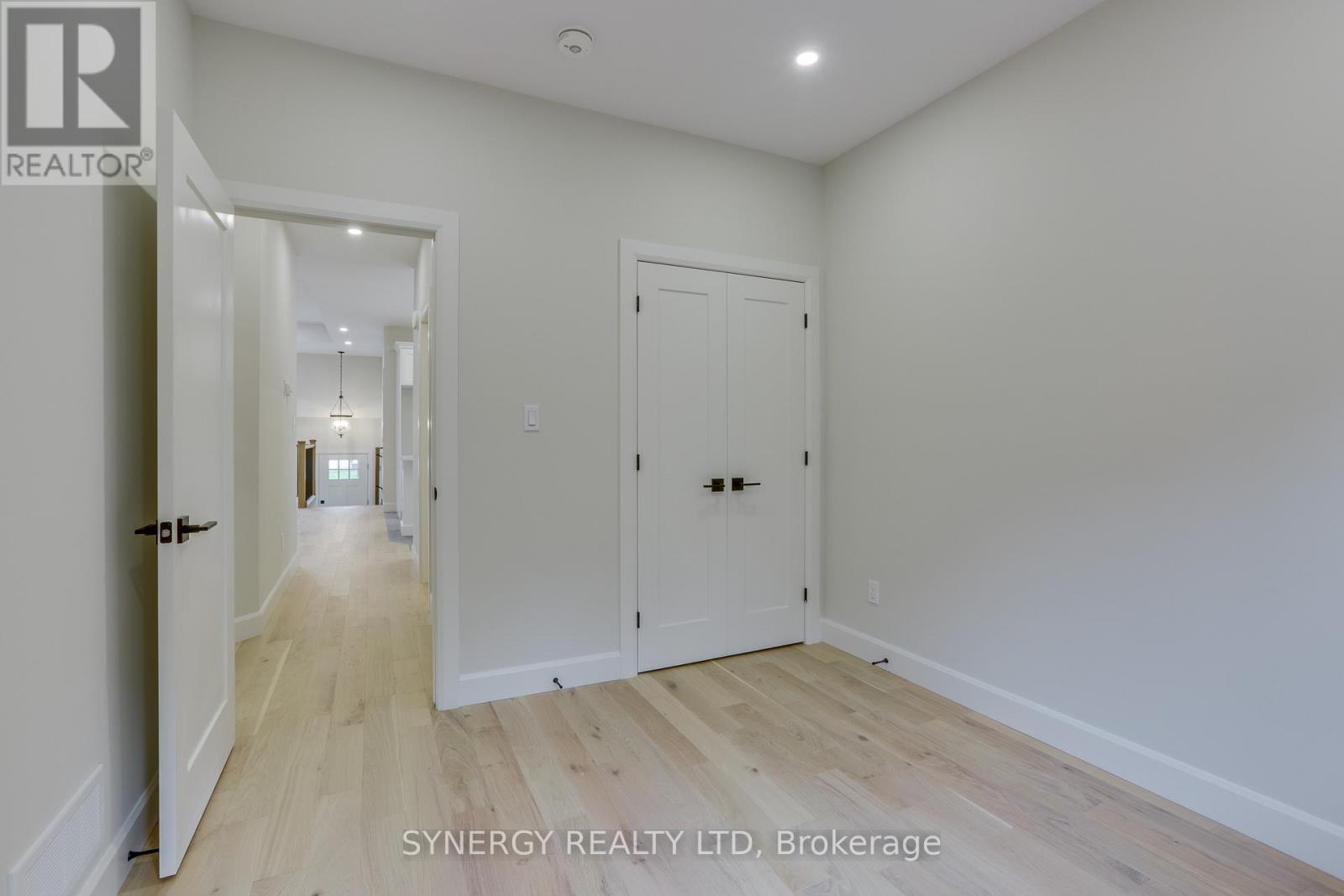 7 Haddon Lane, Strathroy-Caradoc, Ontario  N7G 0B9 - Photo 18 - X12601948