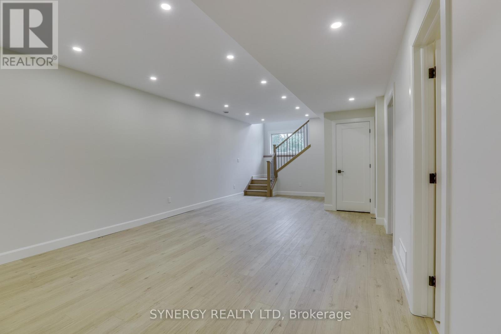 7 Haddon Lane, Strathroy-Caradoc, Ontario  N7G 0B9 - Photo 24 - X12601948