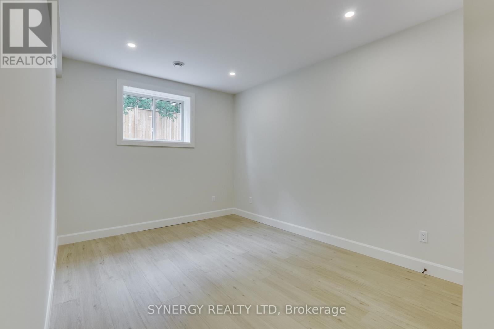 7 Haddon Lane, Strathroy-Caradoc, Ontario  N7G 0B9 - Photo 25 - X12601948