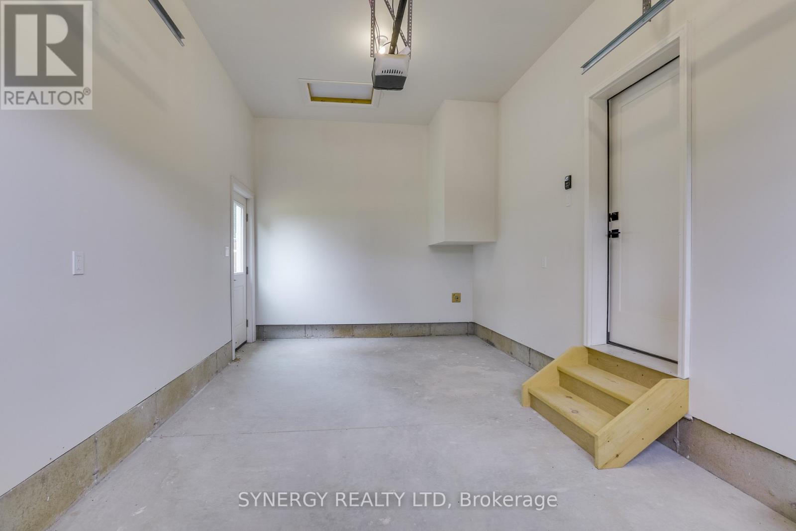 7 Haddon Lane, Strathroy-Caradoc, Ontario  N7G 0B9 - Photo 32 - X12601948