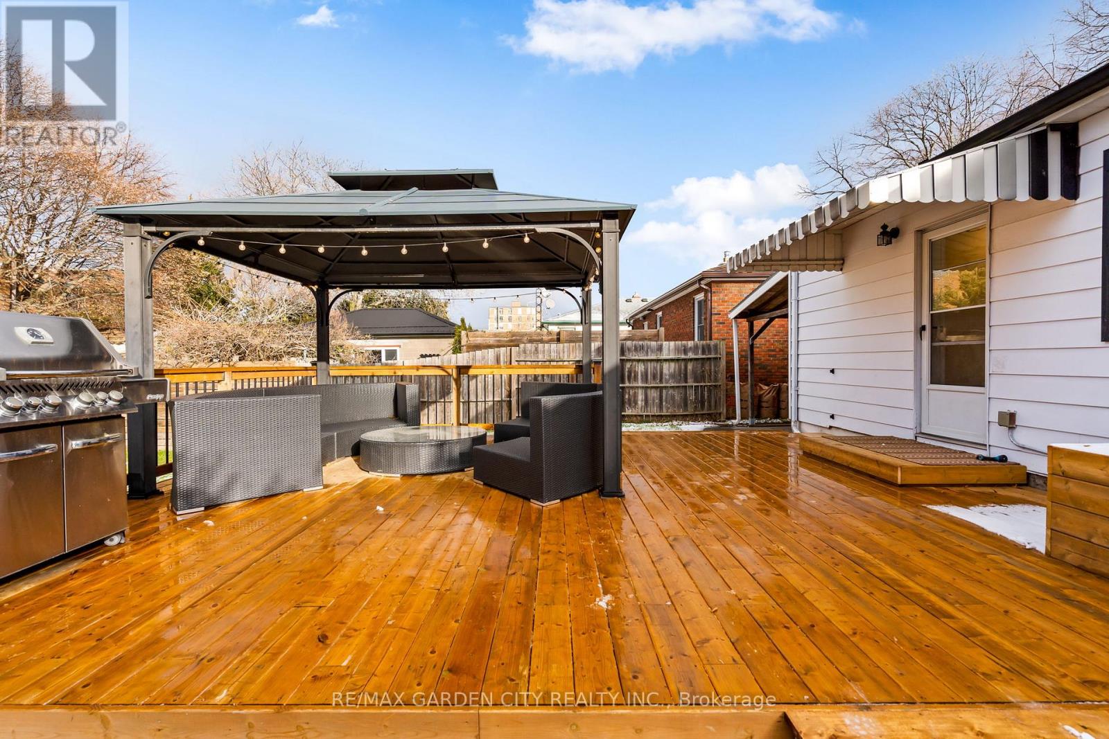 12 Nello Street, St. Catharines, Ontario  L2N 1G6 - Photo 30 - X12598858