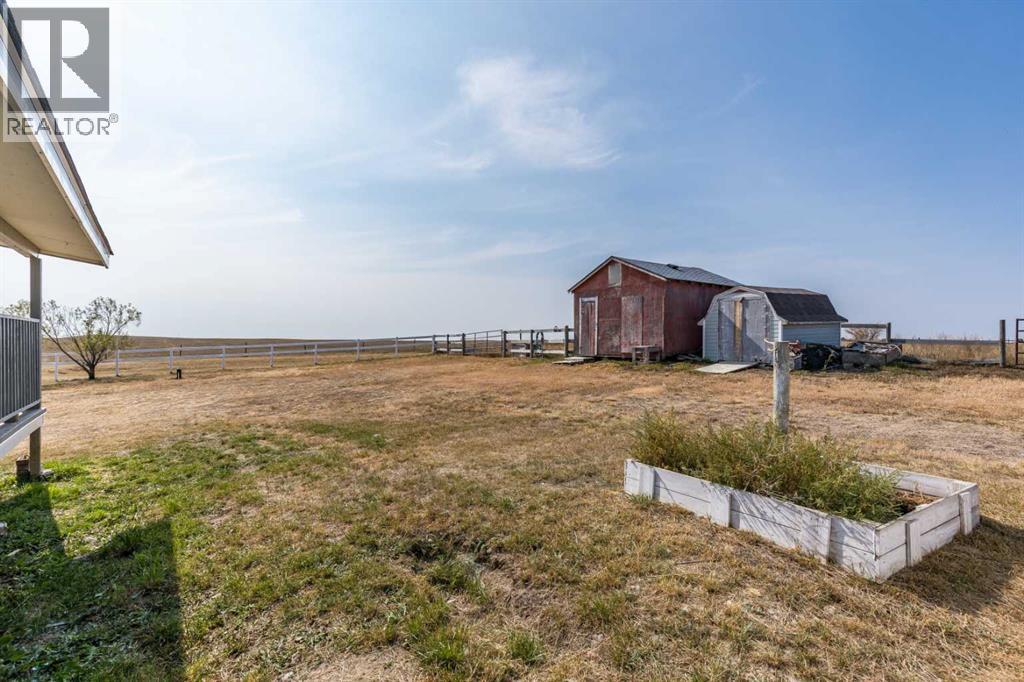 7502 Old Transcanada Highway, Rural Cypress County, Alberta  T0J 2P0 - Photo 3 - A2257536