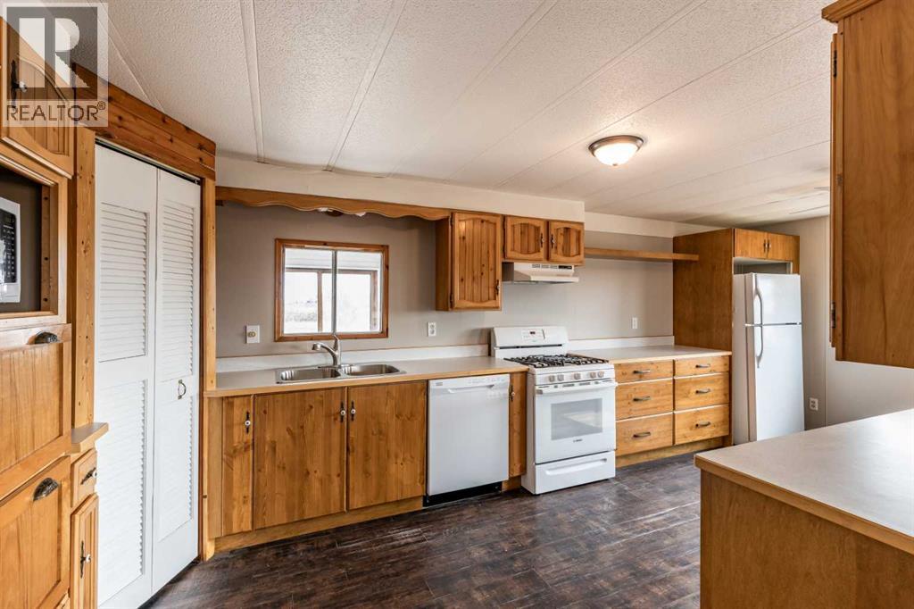 7502 Old Transcanada Highway, Rural Cypress County, Alberta  T0J 2P0 - Photo 10 - A2257536