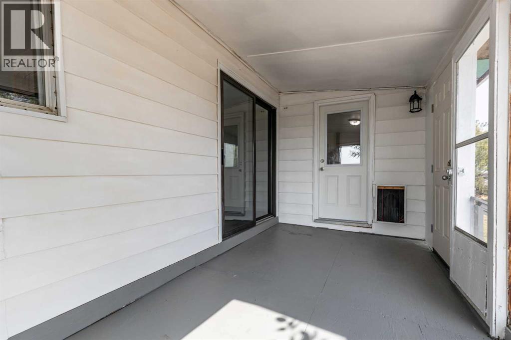 7502 Old Transcanada Highway, Rural Cypress County, Alberta  T0J 2P0 - Photo 6 - A2257536