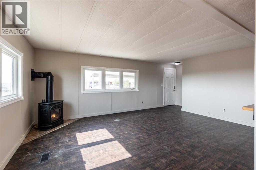 7502 Old Transcanada Highway, Rural Cypress County, Alberta  T0J 2P0 - Photo 18 - A2257536