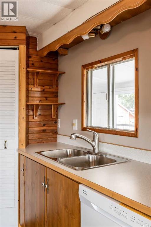 7502 Old Transcanada Highway, Rural Cypress County, Alberta  T0J 2P0 - Photo 13 - A2257536