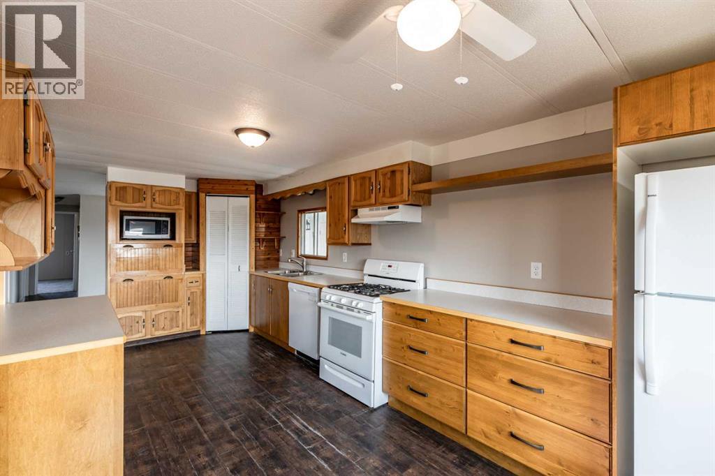 7502 Old Transcanada Highway, Rural Cypress County, Alberta  T0J 2P0 - Photo 12 - A2257536