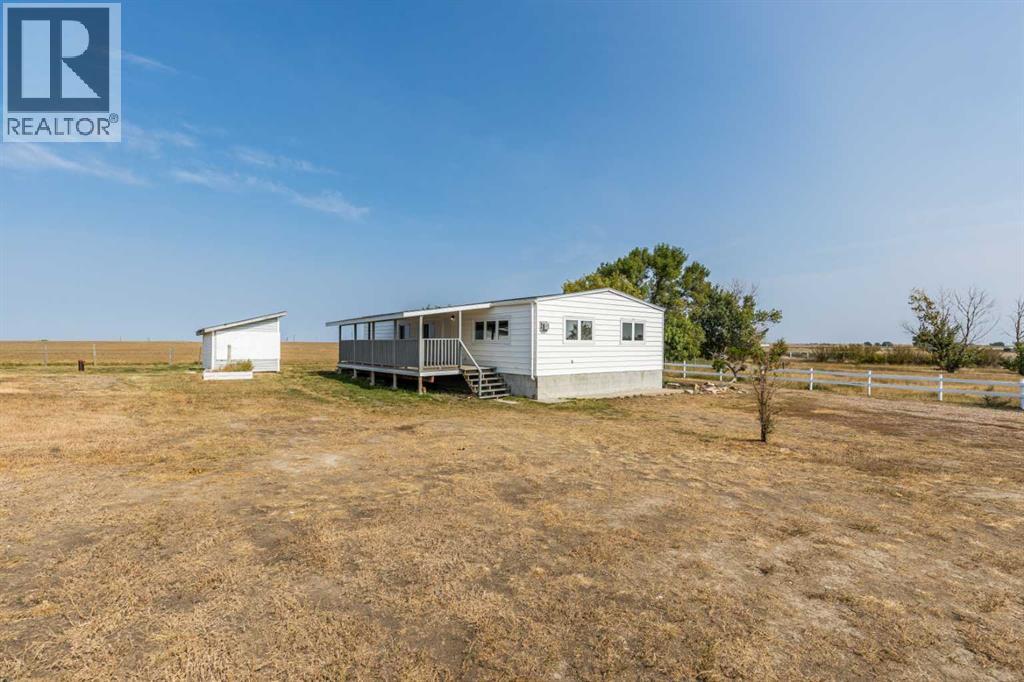 7502 Old Transcanada Highway, Rural Cypress County, Alberta  T0J 2P0 - Photo 38 - A2257536