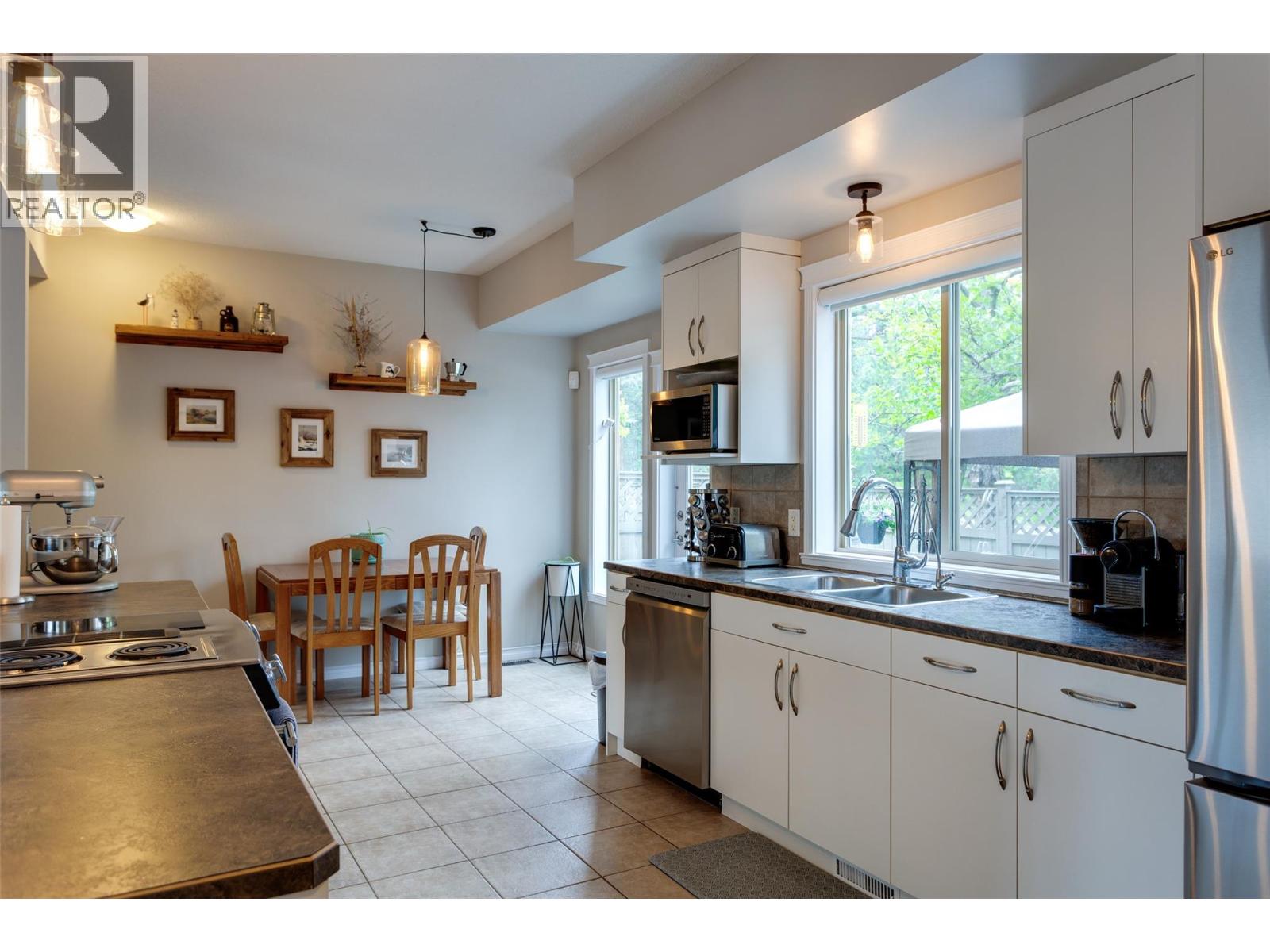 1798 Olympus Way Unit# 15, West Kelowna, British Columbia V1Z 4A6 - Photo 8 - 10370585