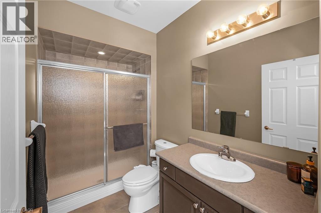 1980 Imperial Way Unit# 212, Burlington, Ontario  L7L 0E7 - Photo 15 - 40792417