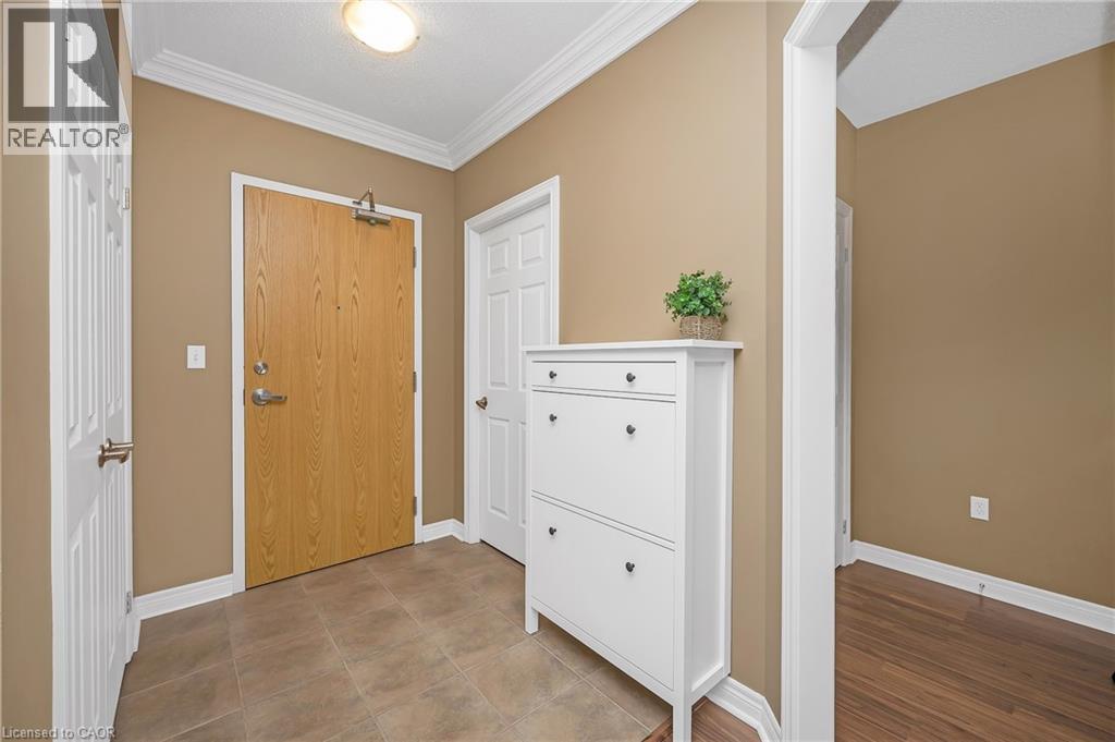 1980 Imperial Way Unit# 212, Burlington, Ontario  L7L 0E7 - Photo 4 - 40792417