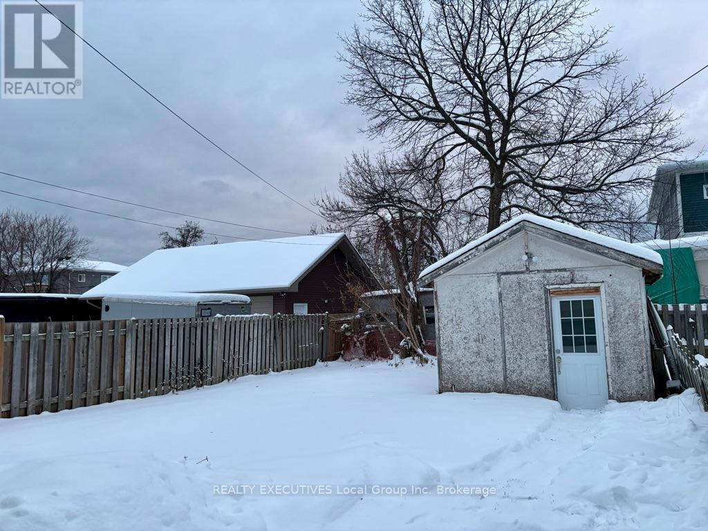 589 Douglas Street, North Bay, Ontario  P1B 5N7 - Photo 24 - X12600600