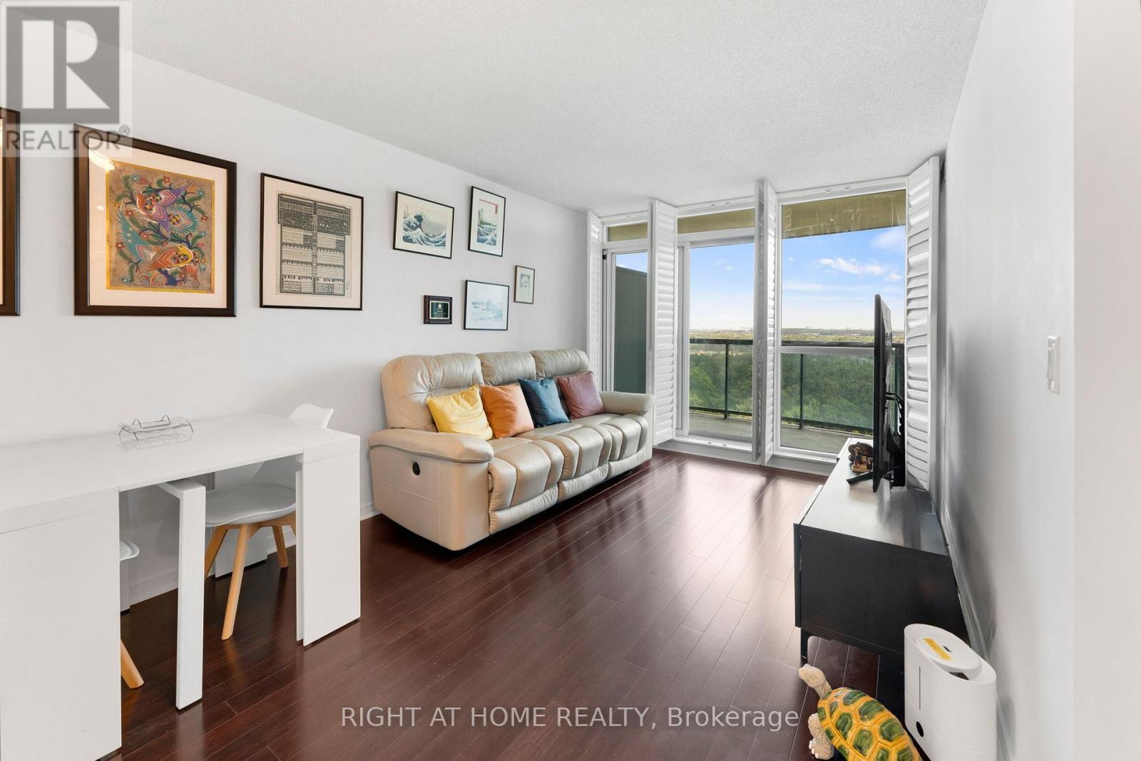 1611 - 2545 Erin Centre Boulevard, Mississauga, Ontario  L5M 6Z9 - Photo 16 - W12362852