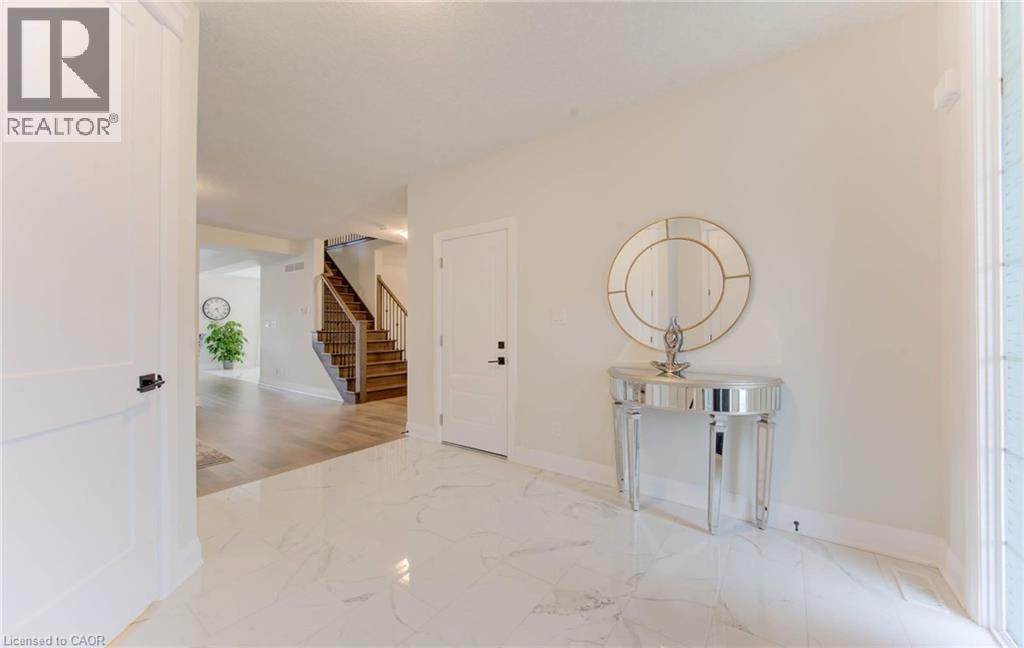 546 Bridgemill Crescent, Kitchener, Ontario  N2A 0K3 - Photo 6 - 40781712