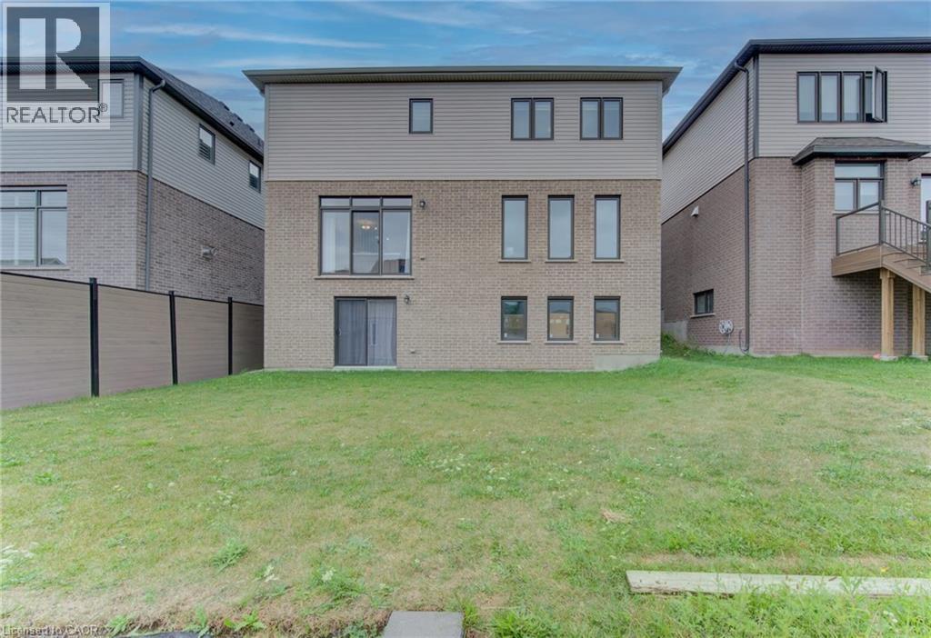 546 Bridgemill Crescent, Kitchener, Ontario  N2A 0K3 - Photo 33 - 40781712