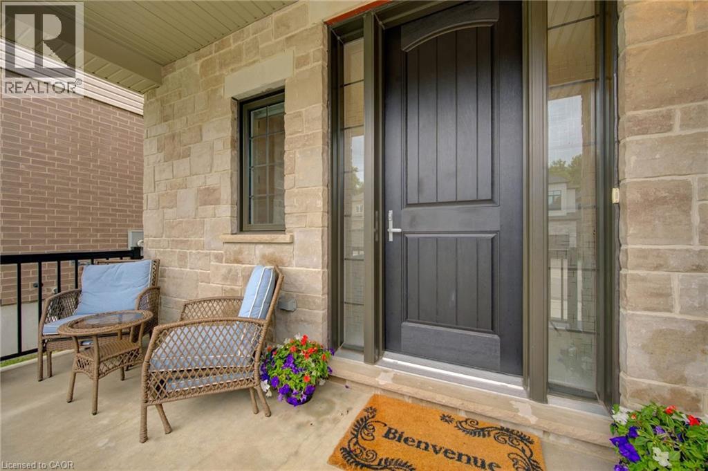 546 Bridgemill Crescent, Kitchener, Ontario  N2A 0K3 - Photo 4 - 40781712