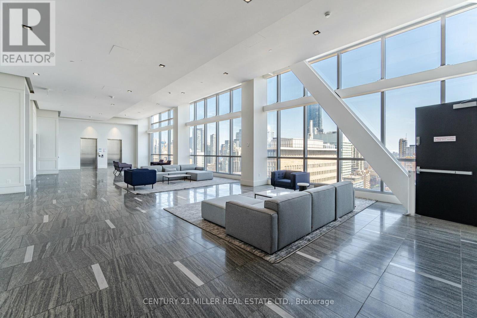 4016 - 488 University Avenue, Toronto, Ontario  M5G 0C1 - Photo 3 - C12601836