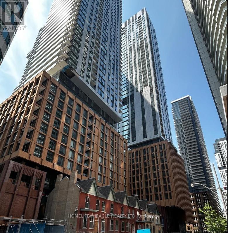 3521 - 28 Widmer Street, Toronto, Ontario M5V 0T2 - Photo 1 - C12601914