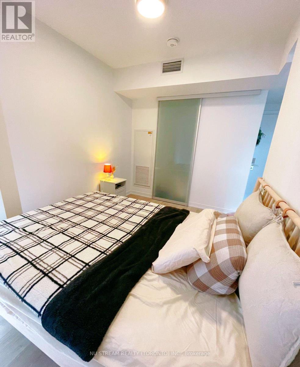 1708 - 3 Gloucester Street, Toronto, Ontario  M4Y 0C6 - Photo 5 - C12601952