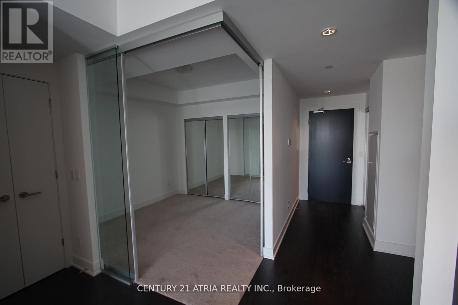 816 - 3018 Yonge Street, Toronto, Ontario  M4N 0A5 - Photo 2 - C12601958