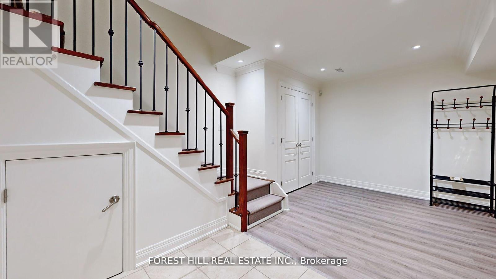 99 Lonsdale Road, Toronto, Ontario M4V 1W4 - Photo 24 - C12601960