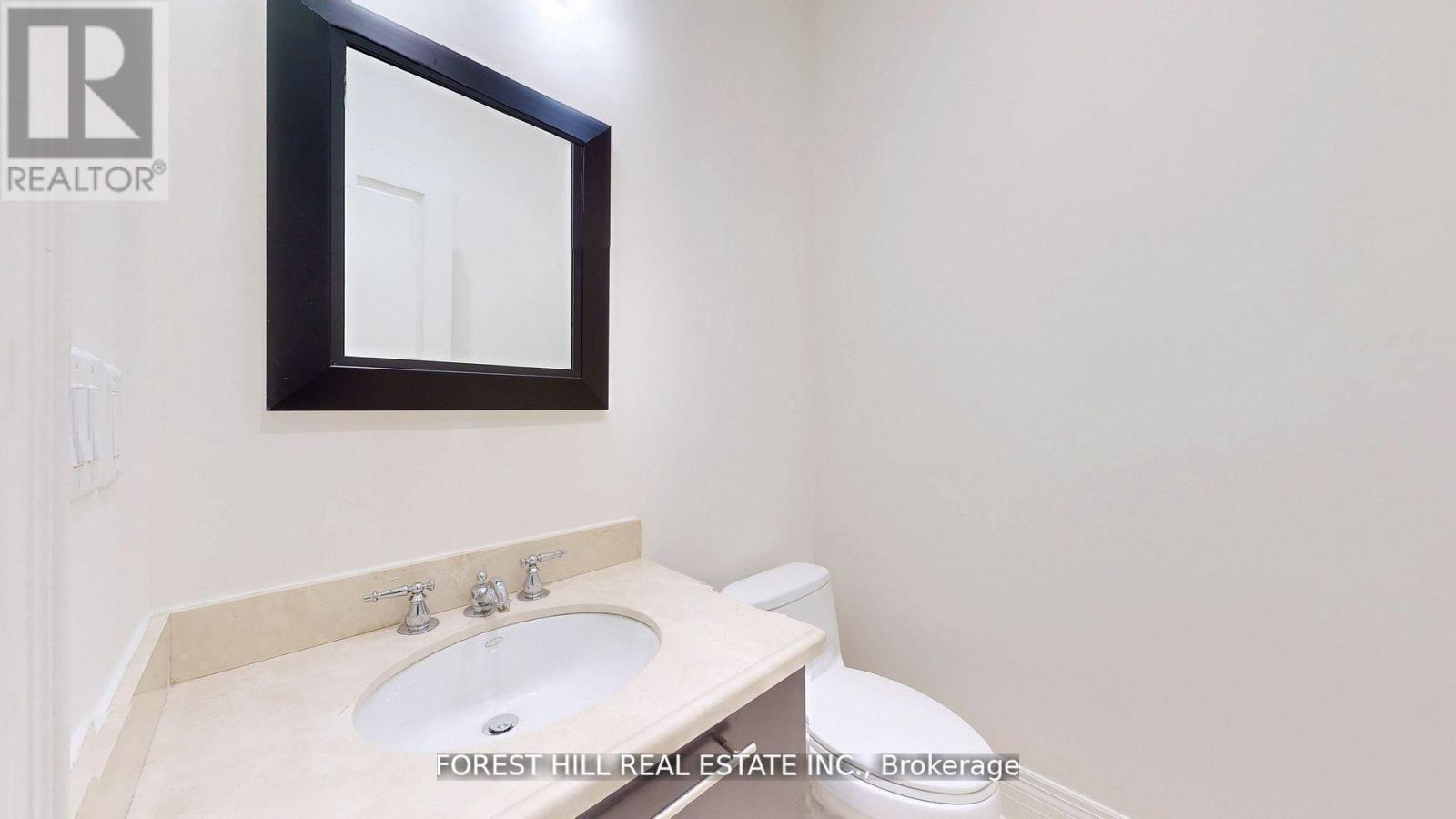 99 Lonsdale Road, Toronto, Ontario M4V 1W4 - Photo 25 - C12601960
