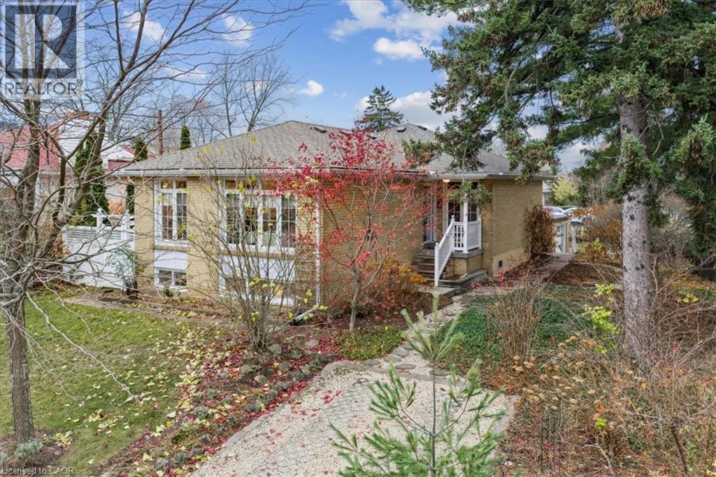 402 Willis Drive, Oakville, Ontario L6L 4V3 - Photo 2 - 40790697