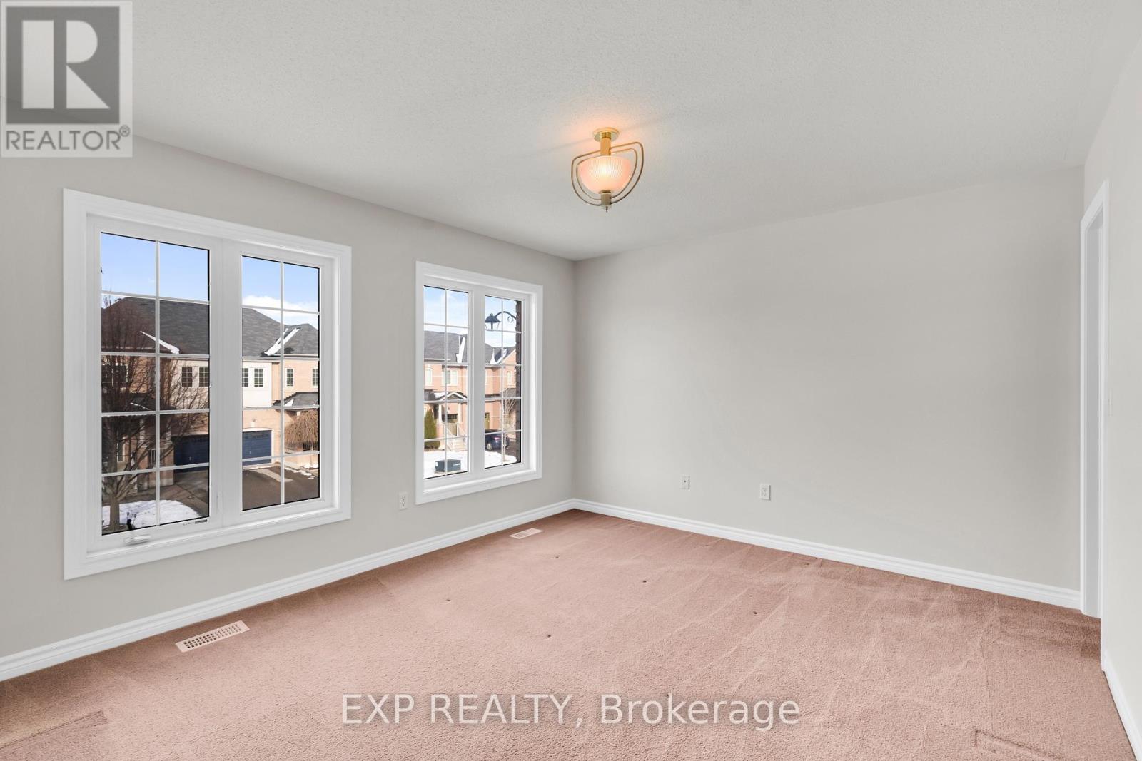 7 Wallwark Street, Aurora, Ontario  L4G 0J2 - Photo 23 - N12598906