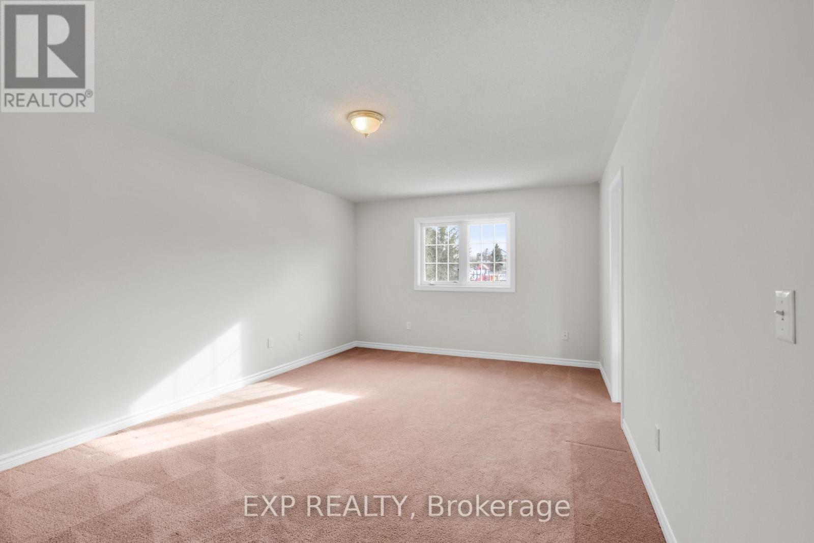 7 Wallwark Street, Aurora, Ontario  L4G 0J2 - Photo 33 - N12598906