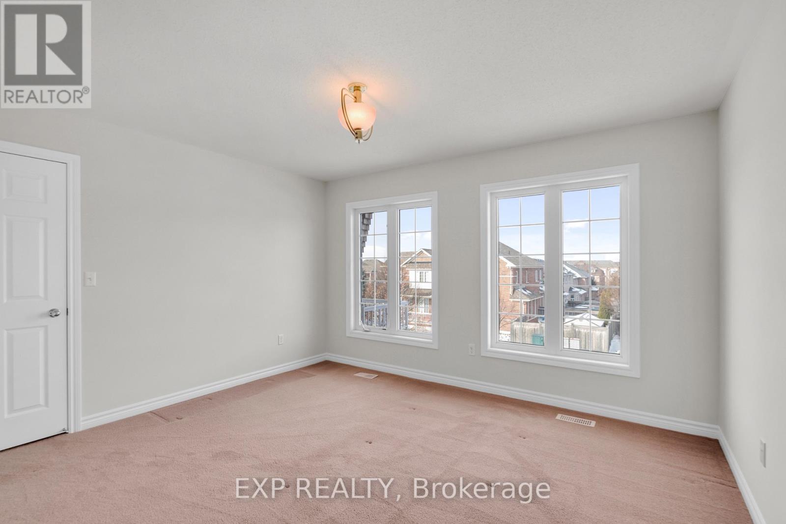 7 Wallwark Street, Aurora, Ontario  L4G 0J2 - Photo 24 - N12598906