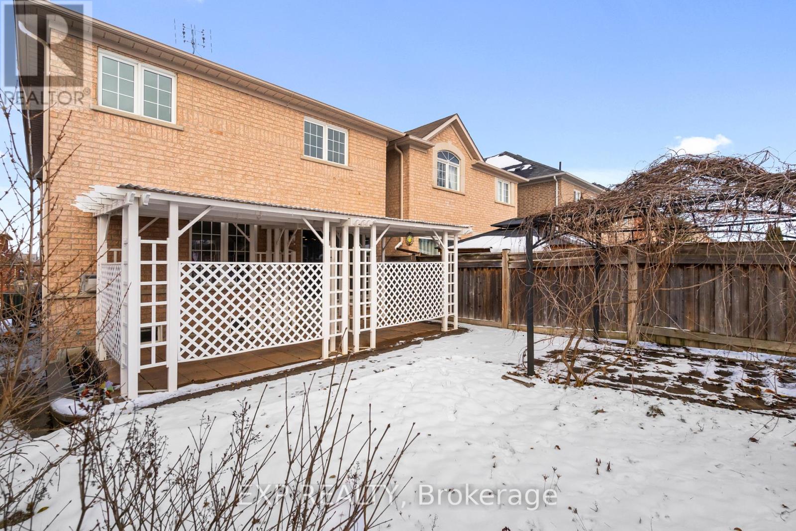 7 Wallwark Street, Aurora, Ontario  L4G 0J2 - Photo 42 - N12598906