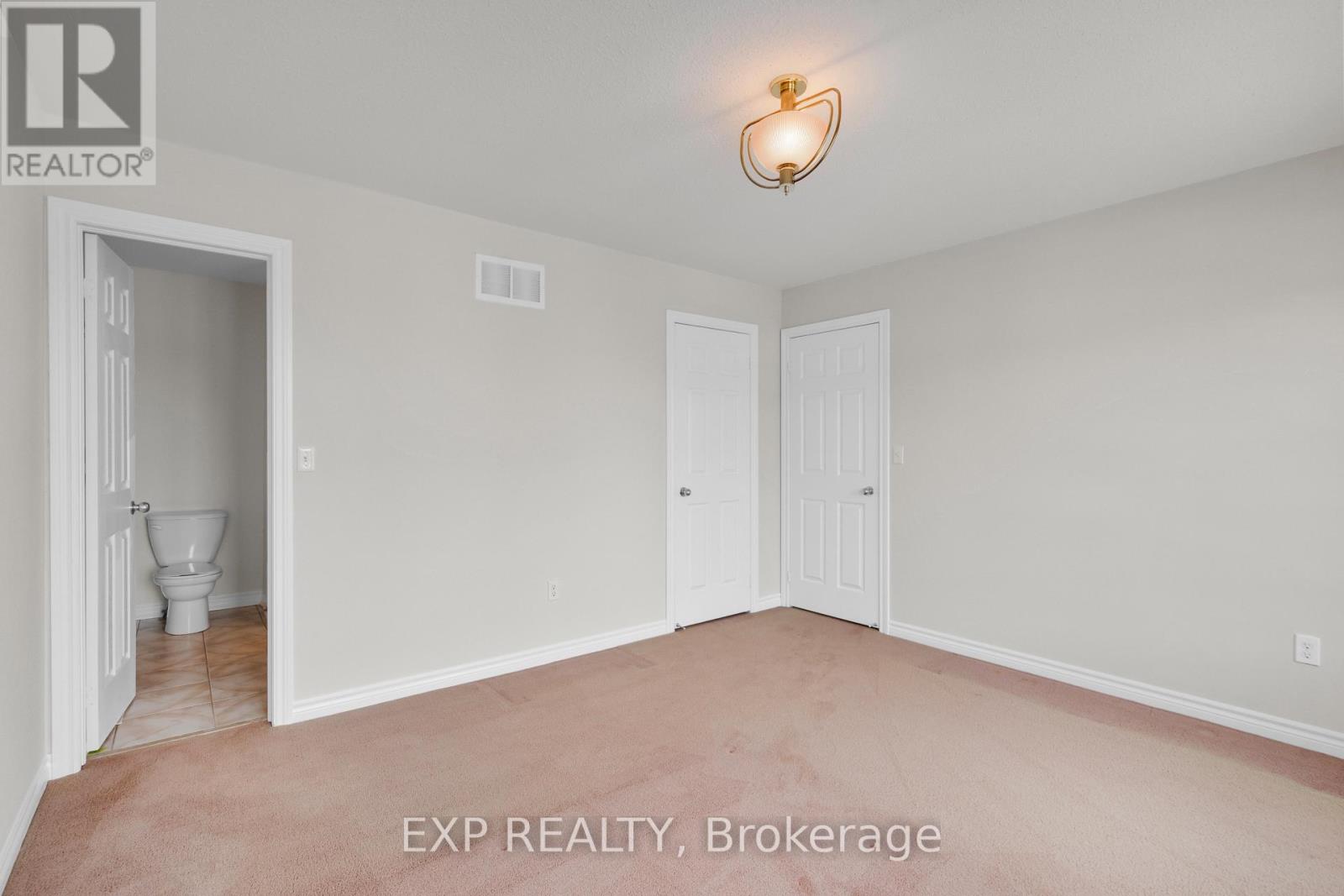 7 Wallwark Street, Aurora, Ontario  L4G 0J2 - Photo 26 - N12598906