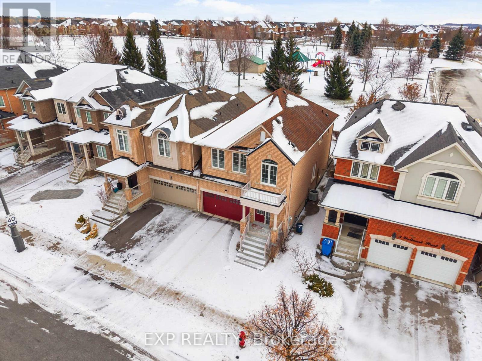 7 Wallwark Street, Aurora, Ontario  L4G 0J2 - Photo 45 - N12598906