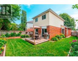 33 MOSSGROVE COURT, Clarington, Ontario