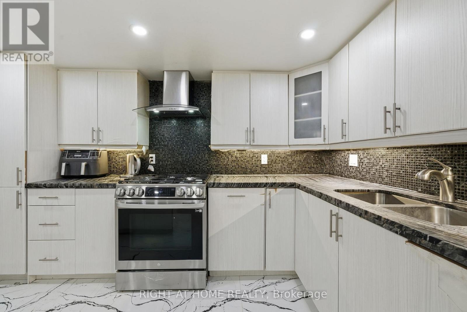 Basement - 1286 Kettering Drive, Oshawa, Ontario L1K 3A9 - Photo 9 - E12601860