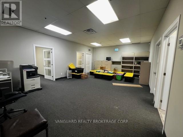 201a - 385 Connie Crescent, Vaughan, Ontario L4K 5R2 - Photo 11 - N12601800