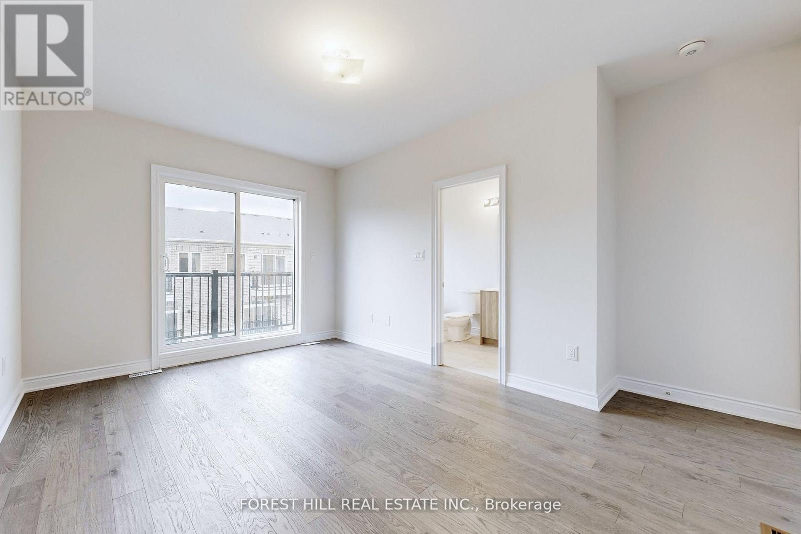 220 Tennant Circle, Vaughan, Ontario L4H 5L5 - Photo 14 - N12601828