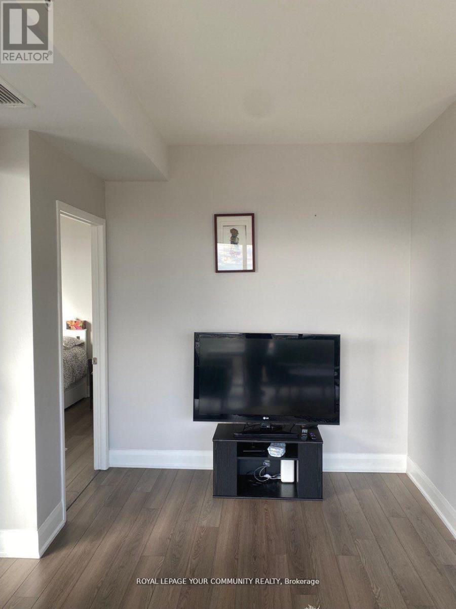 1604 - 2900 Highway 7 Road, Vaughan, Ontario L4K 0G3 - Photo 12 - N12601848