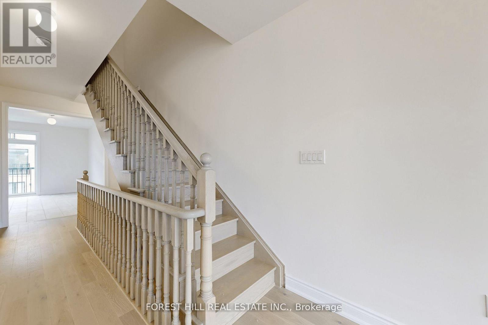 40 Tennant Circle, Vaughan, Ontario L4H 5L5 - Photo 15 - N12601886