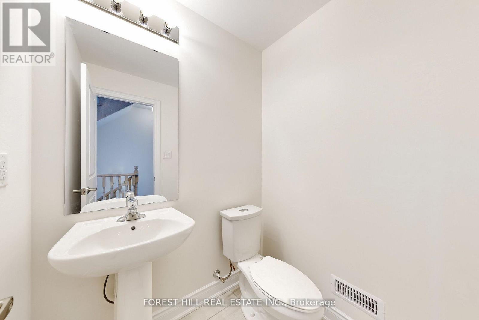 40 Tennant Circle, Vaughan, Ontario L4H 5L5 - Photo 19 - N12601886