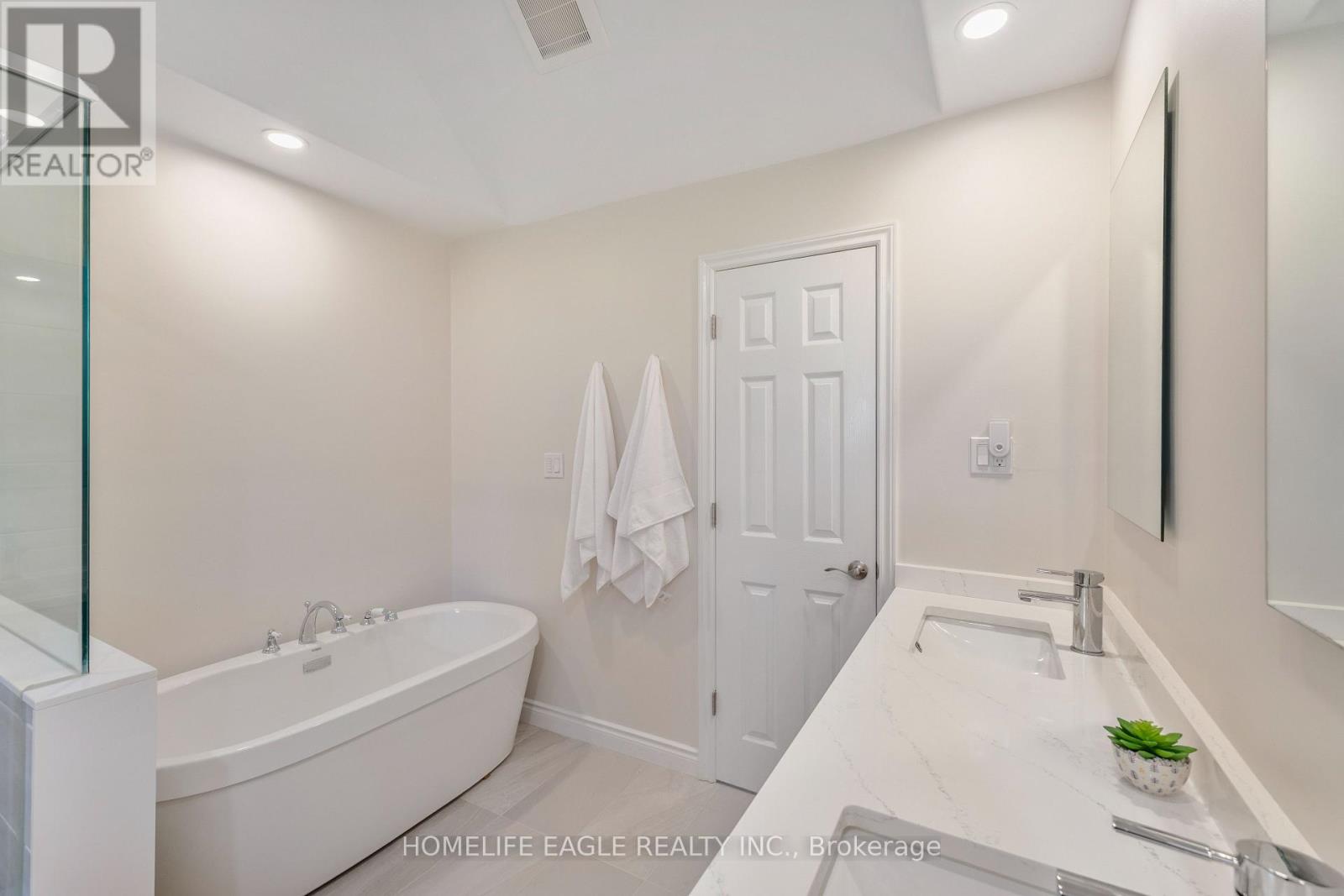 2132 14th Line, Innisfil, Ontario L0L 1R0 - Photo 15 - N12601932