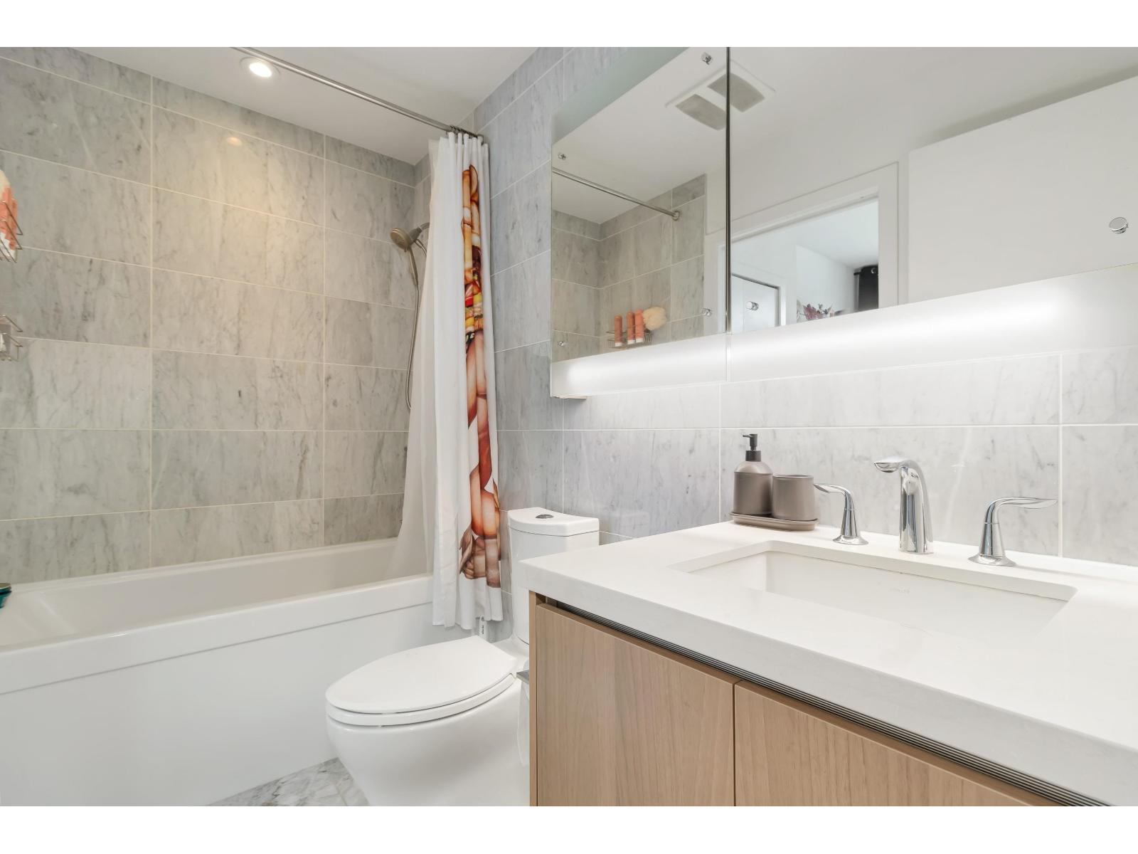 Th3 13720 100 Avenue, Surrey, British Columbia  V3T 0L5 - Photo 14 - R3072220