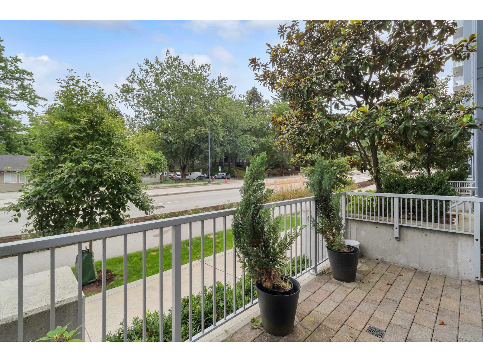 Th3 13720 100 Avenue, Surrey, British Columbia  V3T 0L5 - Photo 2 - R3072220