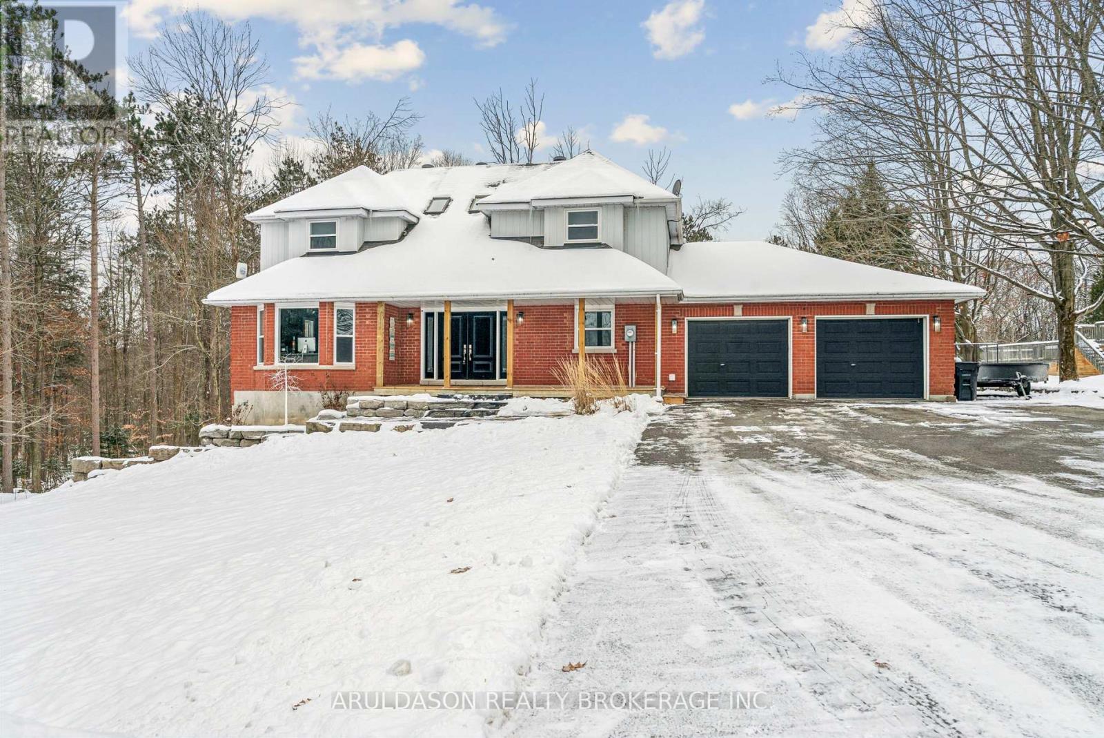 602 SCARLETT LINE, Springwater, Ontario