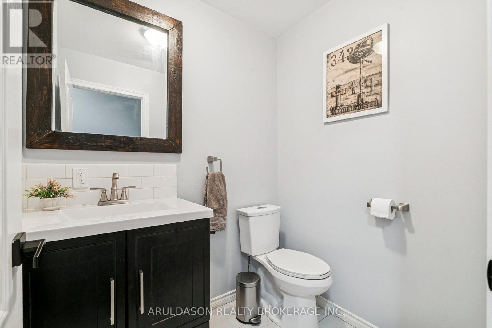 602 Scarlett Line, Springwater, Ontario  L4R 4K3 - Photo 14 - S12601856