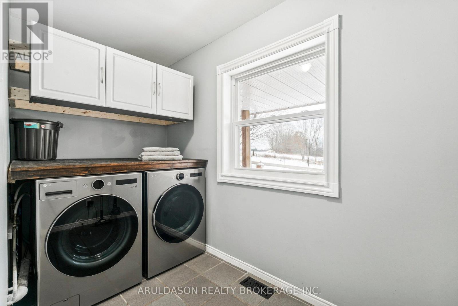 602 Scarlett Line, Springwater, Ontario  L4R 4K3 - Photo 15 - S12601856